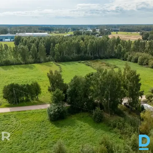 Pārdošanā investīciju objekts - 1.26 ha zemes gabals privātmāju ciemata izvedei 