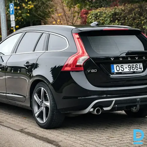 Pārdod Volvo V60 2.4d, R-Design, 4x4, 2011 Pārdod Volvo V60 2.4d, R-Design, 4x4, 2011