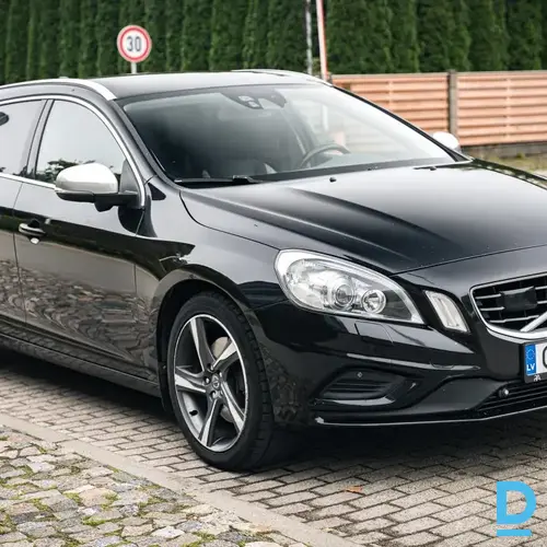 Pārdod Volvo V60 2.4d, R-Design, 4x4, 2011
