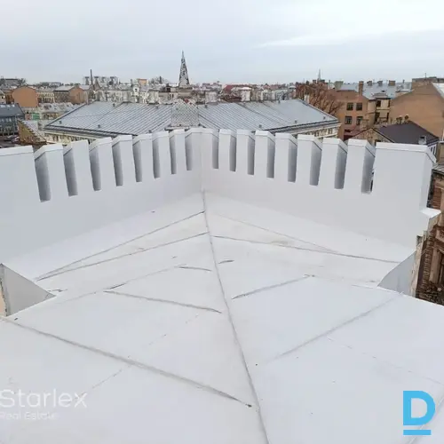 Dzīvokļi renovētā ēkā Rīgas centrā.