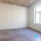 Dzīvokļi renovētā ēkā Rīgas centrā.