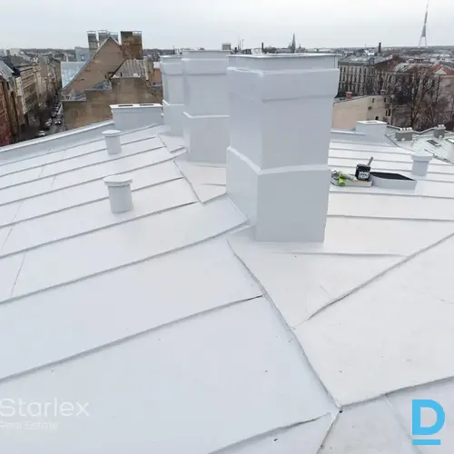 Dzīvokļi renovētā ēkā Rīgas centrā.
