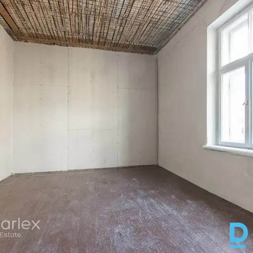Dzīvokļi renovētā ēkā Rīgas centrā.