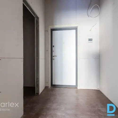 Dzīvokļi renovētā ēkā Rīgas centrā.
