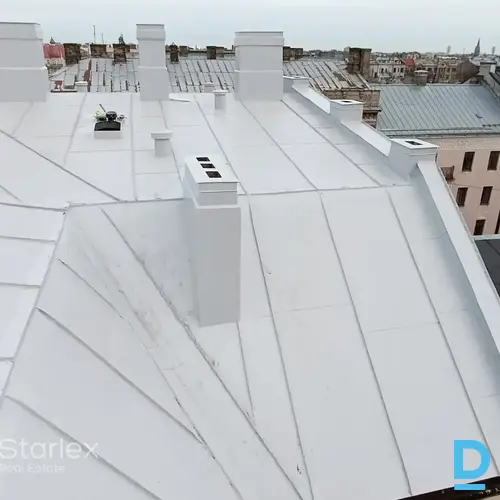 Dzīvokļi renovētā ēkā Rīgas centrā.