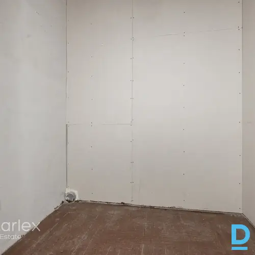 Dzīvokļi renovētā ēkā Rīgas centrā.