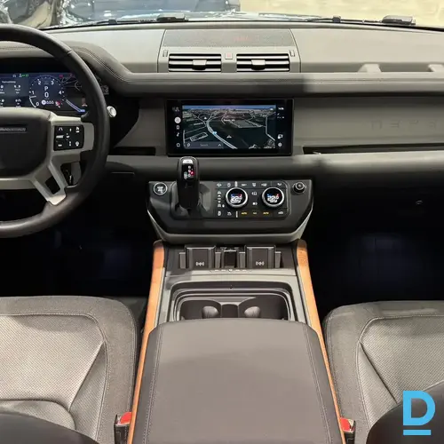Pārdod Land Rover Defender 3.0 D300 MHEV, AWD, 2021 Pārdod Land Rover Defender 3.0 D300 MHEV, AWD, 2021