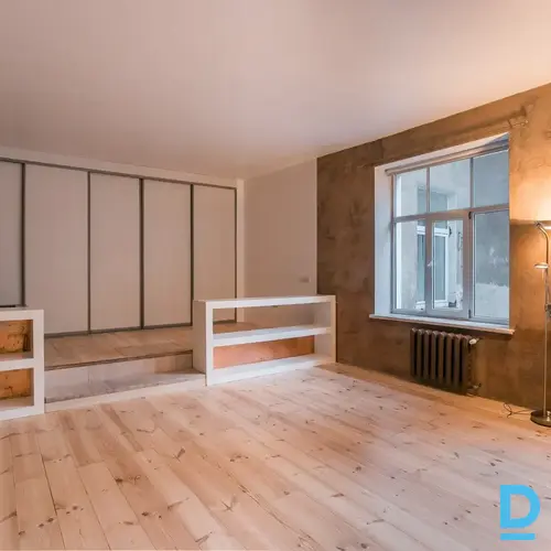 Pārdod dzīvokli Rīga Centrs Bruņinieku 52