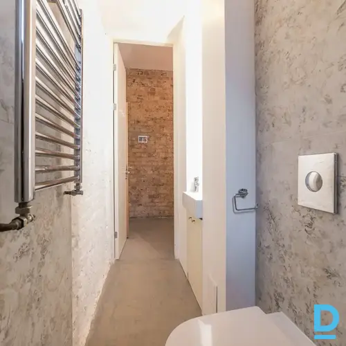 Pārdod dzīvokli Rīga Centrs Bruņinieku 52