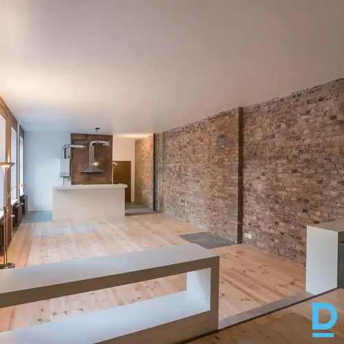 Pārdod dzīvokli Rīga Centrs Bruņinieku 52