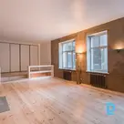 Pārdod dzīvokli Rīga Centrs Bruņinieku 52