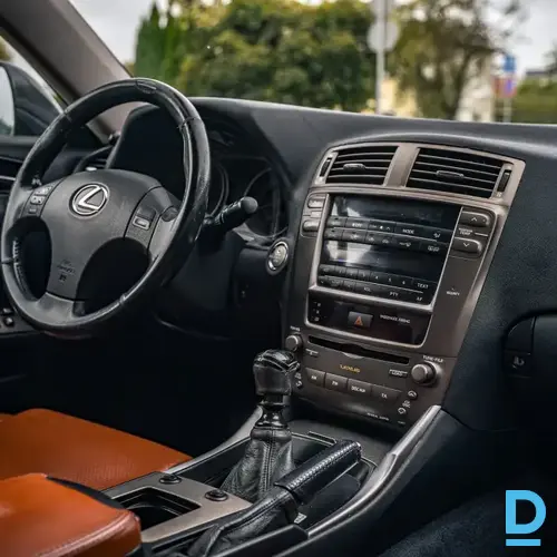 Pārdod Lexus IS220, 2.2d, 2007