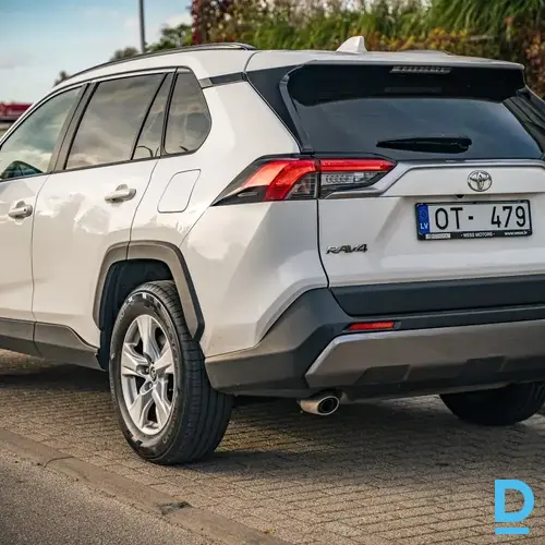 Pārdod Toyota RAV4, 2.0i, 2020