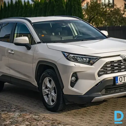 Pārdod Toyota RAV4, 2.0i, 2020