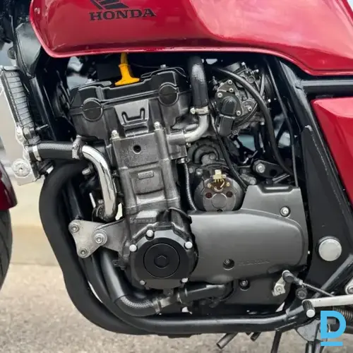 Pārdod Honda CB1000 motociklu, 1000 cm³, 1995