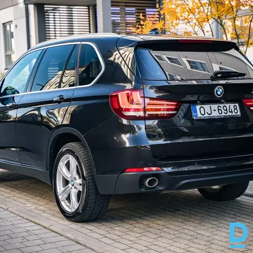 Pārdod BMW X5 3.0d, 2015