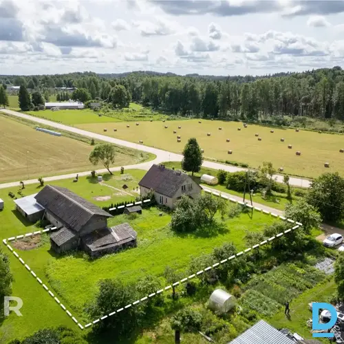 Pārdošanā 1/2 no divstāvu mājas (70 m²) ar plašu privāto teritoriju Dauguļu ciem Pārdošanā 1/2 no divstāvu mājas (70 m²) ar plašu privāto teritoriju Dauguļu ciem