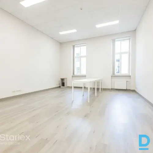 Birojs Vecrīgā pretī LNO Birojs Vecrīgā pretī LNO