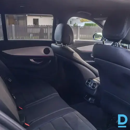 Pārdod Mercedes-Benz E300 2.0 Plug-in, AMG, 2022