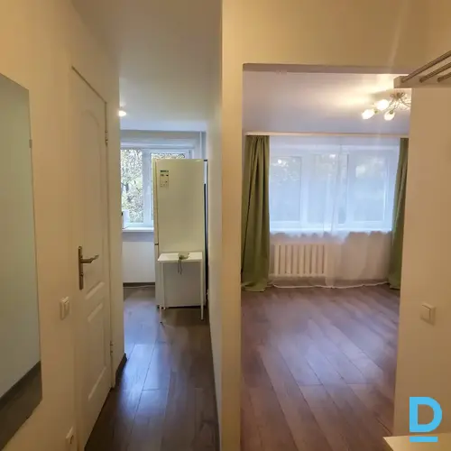 Pārdod dzīvokli Vidzemes aleja 8, 27m², 1 ist.