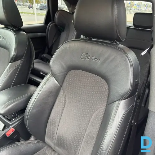 Pārdod Audi Q5, 2013