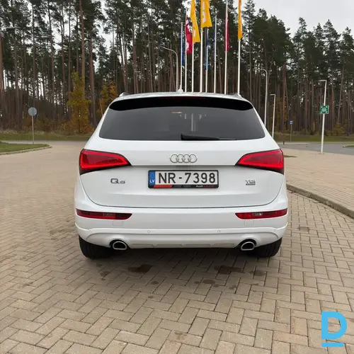 Pārdod Audi Q5, 2013