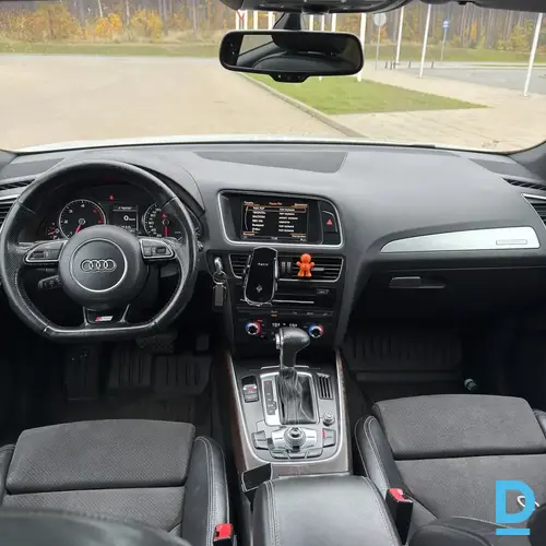 Pārdod Audi Q5, 2013