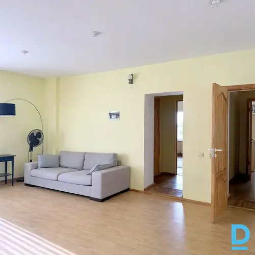 Pārdod māju Dravnieku iela 1