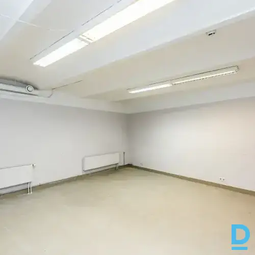 Telpas birojam/darbnīcai/salonam Rīgas centrā Telpas birojam/darbnīcai/salonam Rīgas centrā