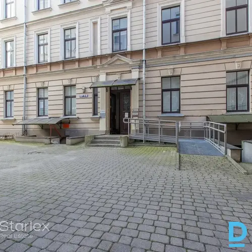 Komerctelpas puspagrabā Rīgas centrā pie Jaunā Rīgas Teātra Komerctelpas puspagrabā Rīgas centrā pie Jaunā Rīgas Teātra