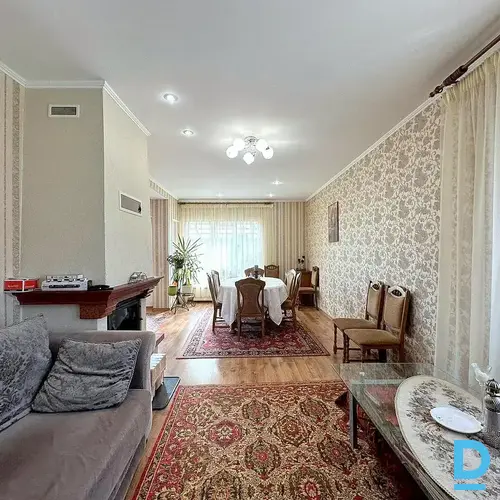 Pārdod māju Mazā Ķentes iela 38 Pārdod māju Mazā Ķentes iela 38