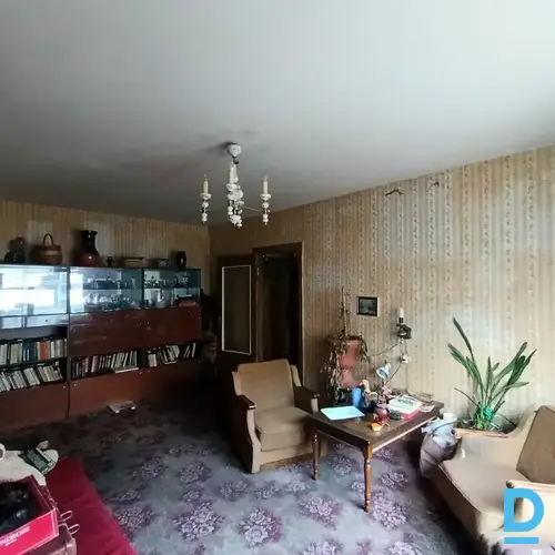 Pārdod dzīvokli Rostokas iela 10