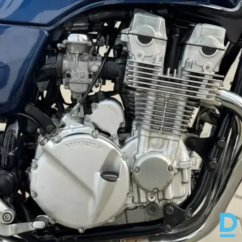 Pārdod Honda Cb750 Seven Fifty motociklu, cm³, 1999