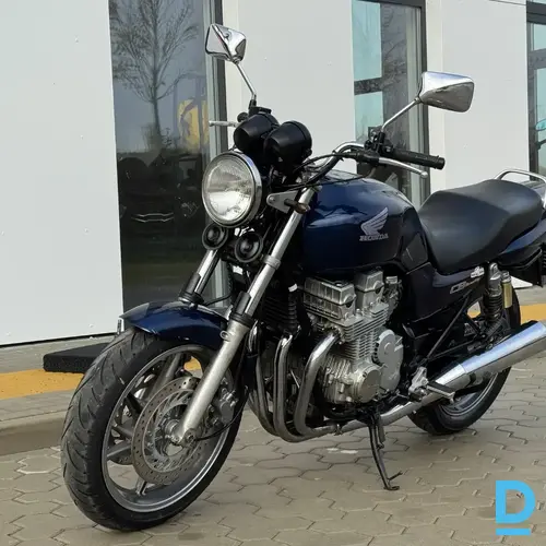 Pārdod Honda Cb750 Seven Fifty motociklu, cm³, 1999