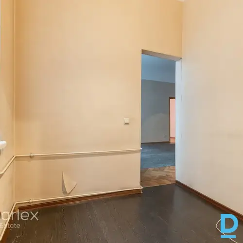 2 istabu dzīvoklis Rīgas centrā, Donberga kvartālā – 67 m² renovētas fasādes ēkas 2
