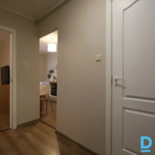 Pārdod dzīvokli Vānes iela 9