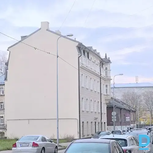 Pārdod dzīvokli Krāslavas iela 21