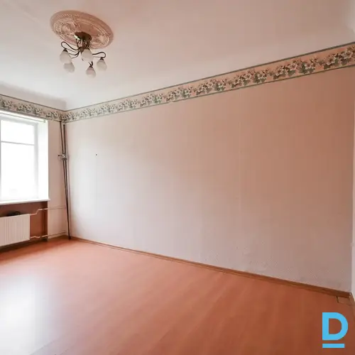 Pārdod dzīvokli Emmas iela 12