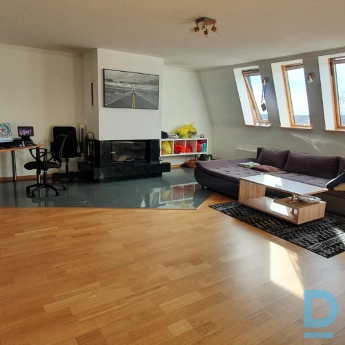 Unikāls 3-istabu penthauss pieejams īrei Ciemupes iela 2, Juglā, Rīgā.