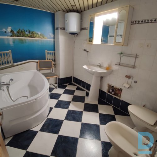 Unikāls 3-istabu penthauss pieejams īrei Ciemupes iela 2, Juglā, Rīgā. Unikāls 3-istabu penthauss pieejams īrei Ciemupes iela 2, Juglā, Rīgā.