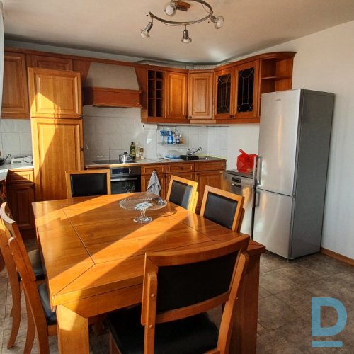 Unikāls 3-istabu penthauss pieejams īrei Ciemupes iela 2, Juglā, Rīgā. Unikāls 3-istabu penthauss pieejams īrei Ciemupes iela 2, Juglā, Rīgā.