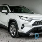 Продают Toyota RAV 4, 2021