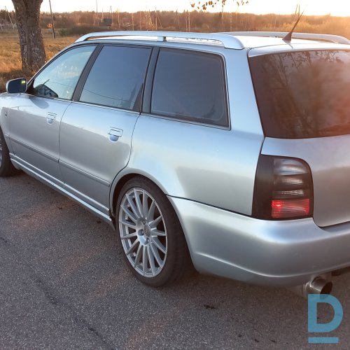 Pārdod Audi S4, 1998