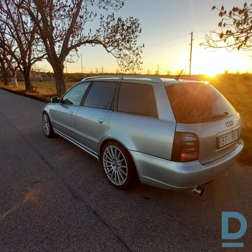 Pārdod Audi S4, 1998