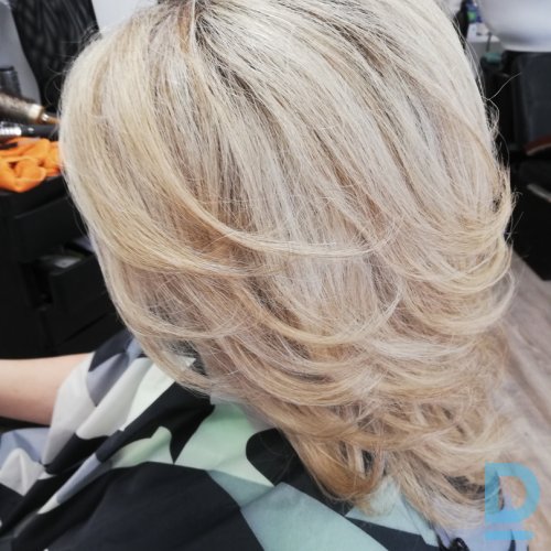 Piedāvā Matu griezums sievietēm Piedāvā Matu griezums sievietēm