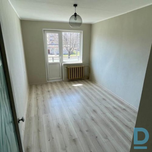 Pārdod dzīvokli Rūpnīcas iela 5, 50m², 2 ist.