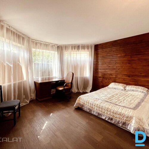 Pārdod mājas 1. līnija 