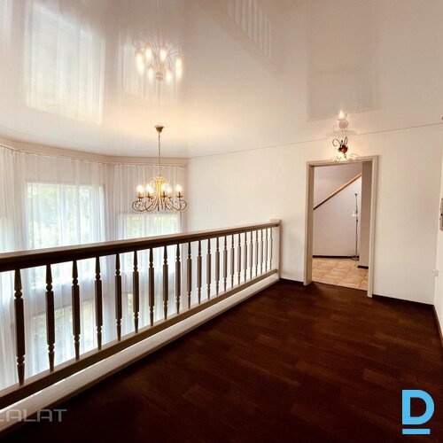 Pārdod mājas 1. līnija 