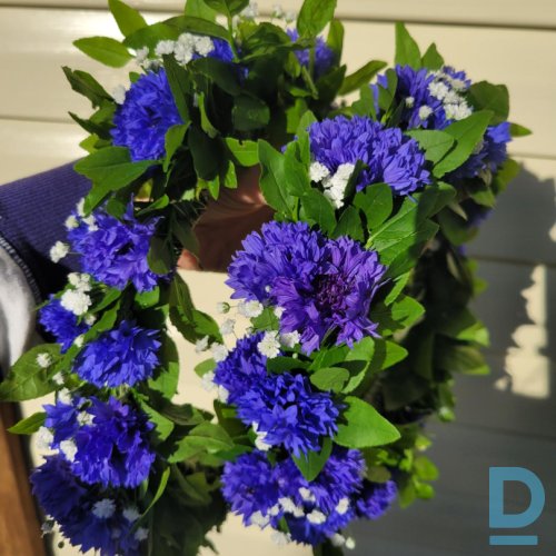 Pārdod Jāņu vainagus