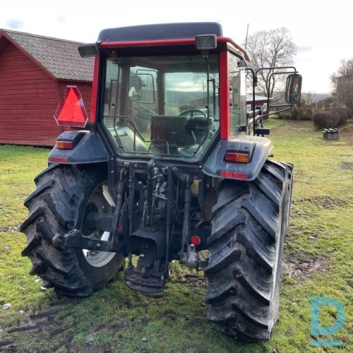 Pārdod Valtra Valmet 8000 Traktors Pārdod Valtra Valmet 8000 Traktors